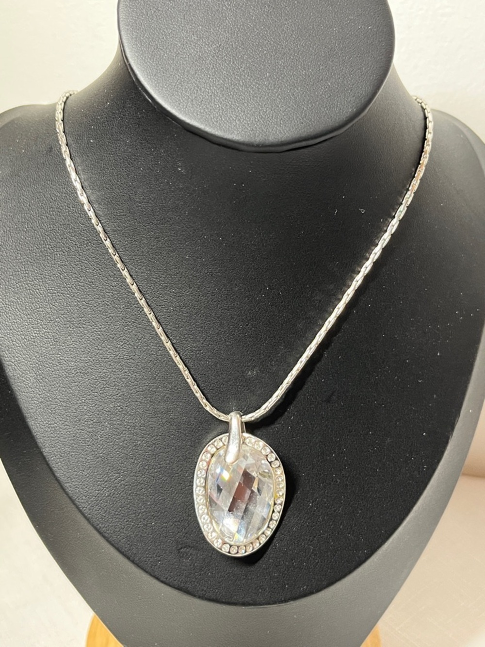 BUTLER Silver Crystal Oval Wavy Pendant Necklace - Clear. Classic